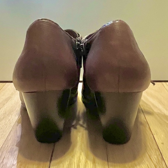 B.O.C. by Born, Leather Bootie - Picture 7 of 8